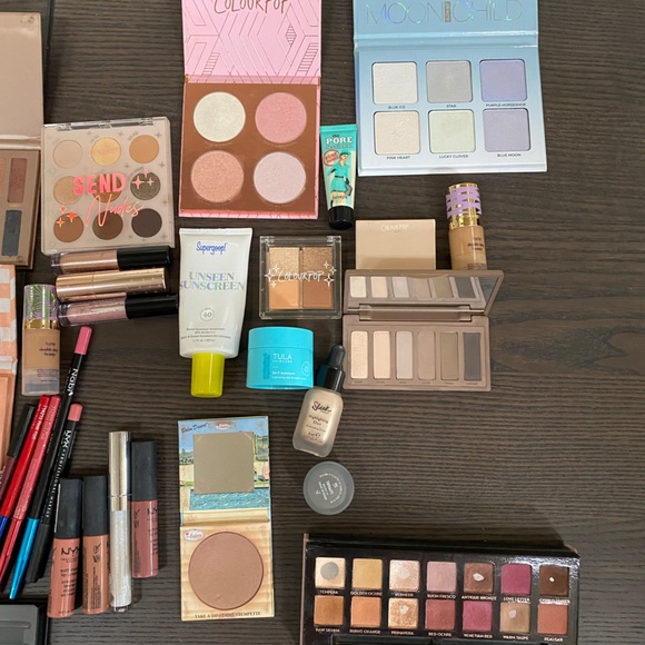 Huge Makeup Bundle - Picture 3 of 4
